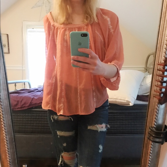 Flowy peach blouse - Picture 2 of 4